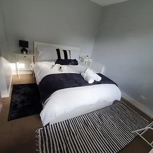https://yolo-house.brighton-hotels-england.com
