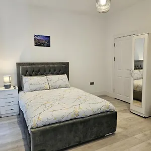 https://forest-edge-inn.brighton-hotels-england.com
