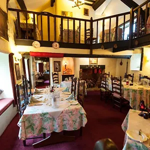 https://barton-cross-hotel.exeterhotels.net